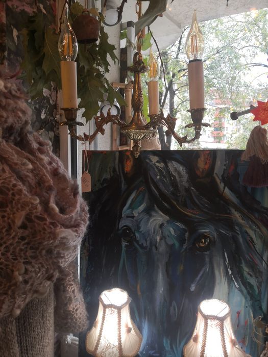 Винтидж подови, настолни лампа