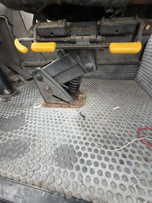 Седалки за бус/камион/спец техника – регулируеми, здрави