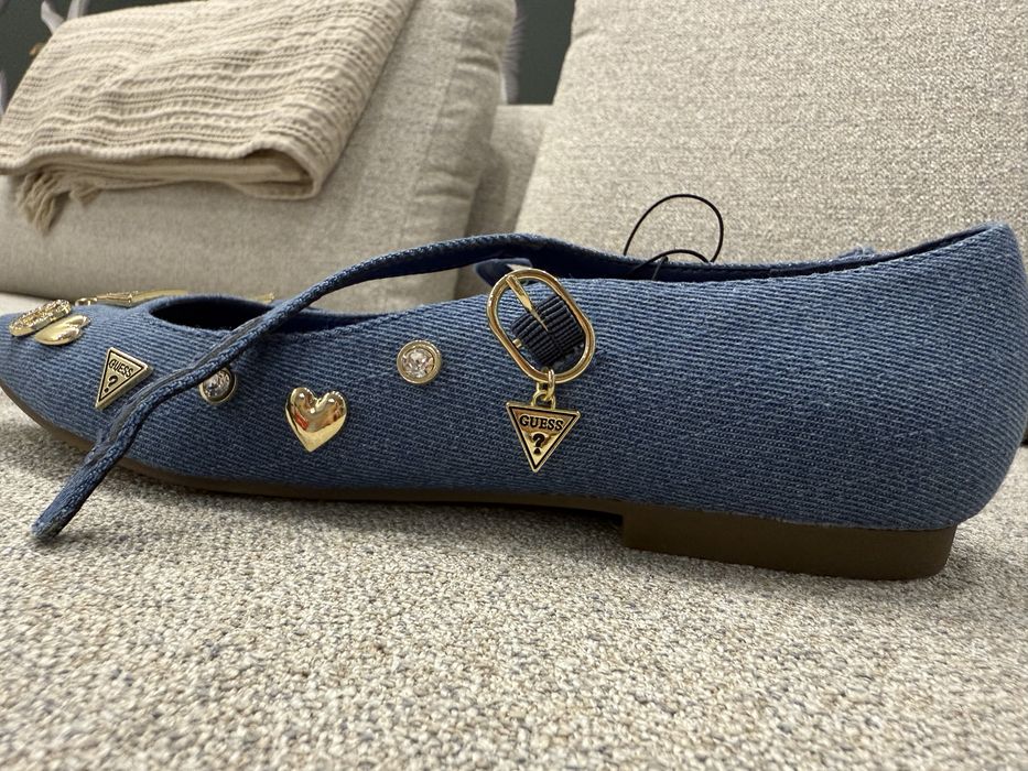 НОВИ обувки GUESS UK5-  37 номер