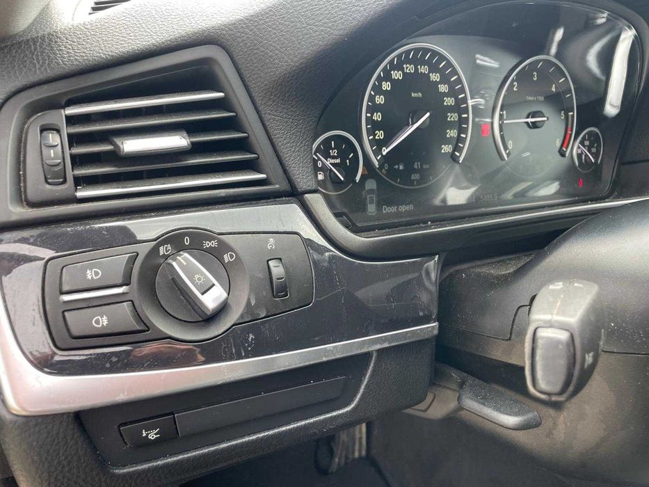 Autoturism BMW 525 , an 20115 , X Drive