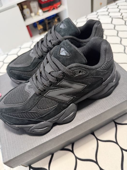 Adidasi New Balance 9060, marimea 38
