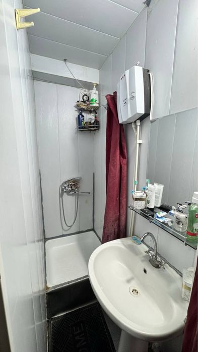 Продается дом в районе Икром Шашлык