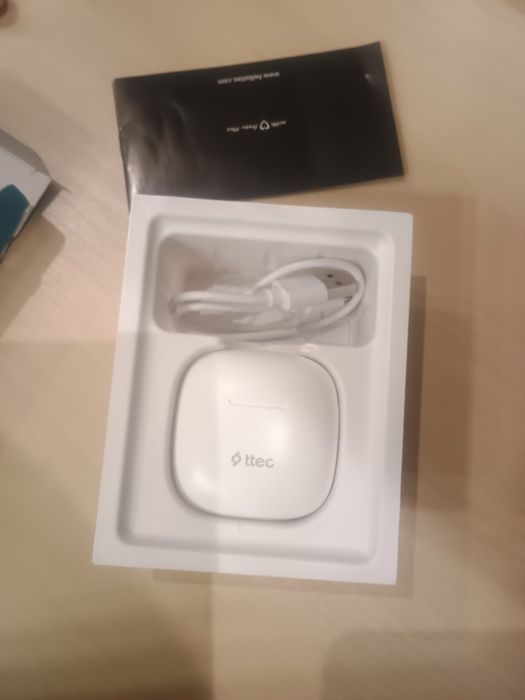 Здравейте, продавам безжични слушалки ttec