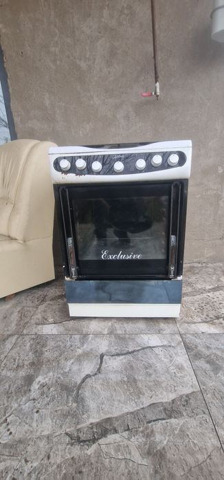 Продам газовую плиту.