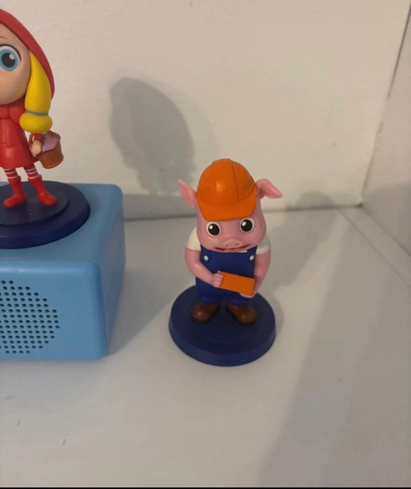 Boxa audio litera si 3 figurine
