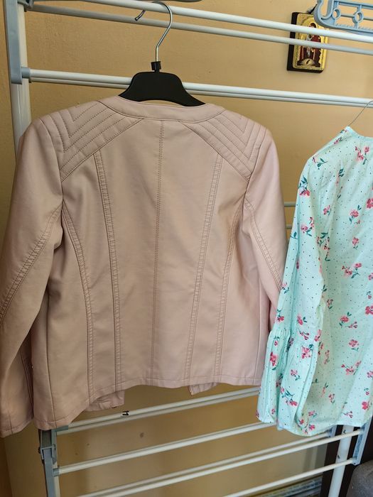 Set Geacă roz imitatie piele +cămașă 50 setul