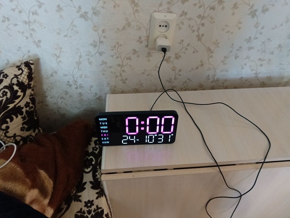 Часы электронные