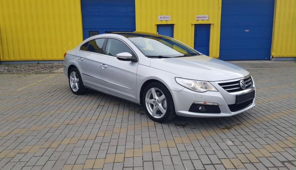 VOLKSWAGEN Passat CC