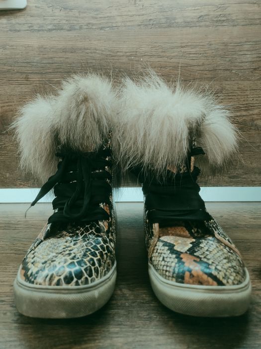 Кецове със заешки пухчета