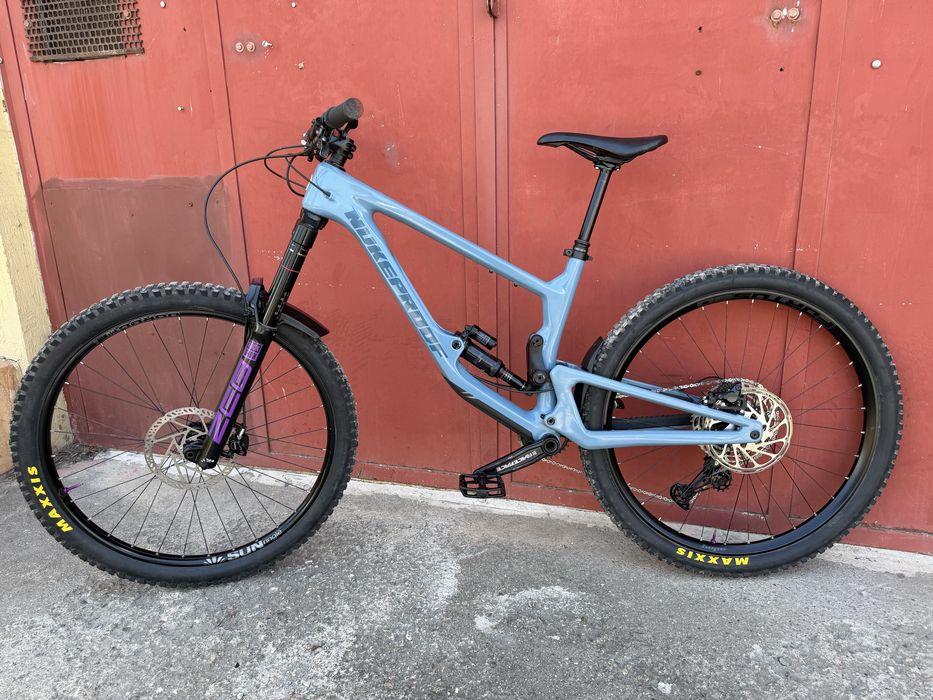 Nukeproof Giga 290 RS 29er Carbon
