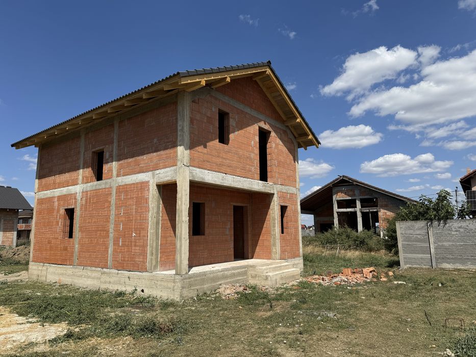 Vand casa individuala Mosnita Noua