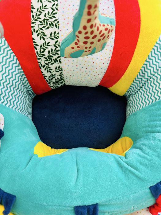 Пуф с арка “La girafe Sophie” + музикална играчка