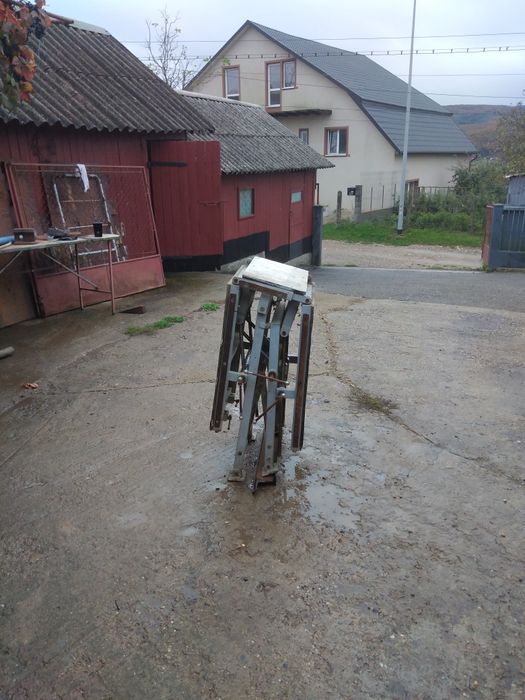 Masa extensibila modulara