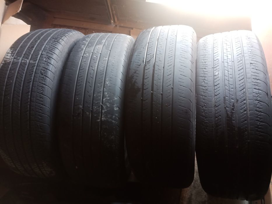 Продам летн резину Goodyear 235'55'20