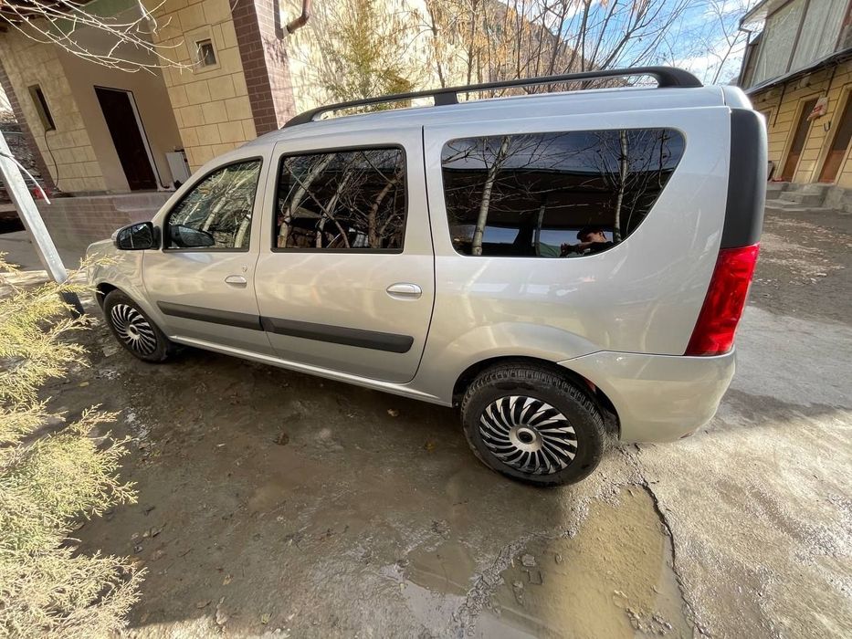 ларгус 2021 срочна сотилади 11000$