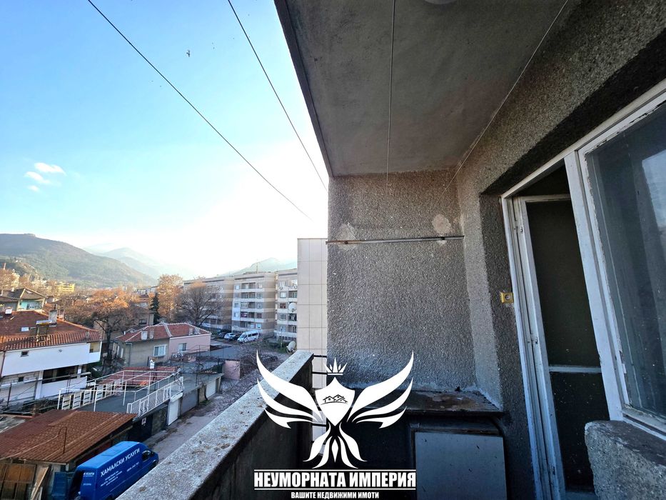 Продава се Тристаен апартамент в Асеновград - 71 кв.м за 769 €/кв.м - Снимка #2