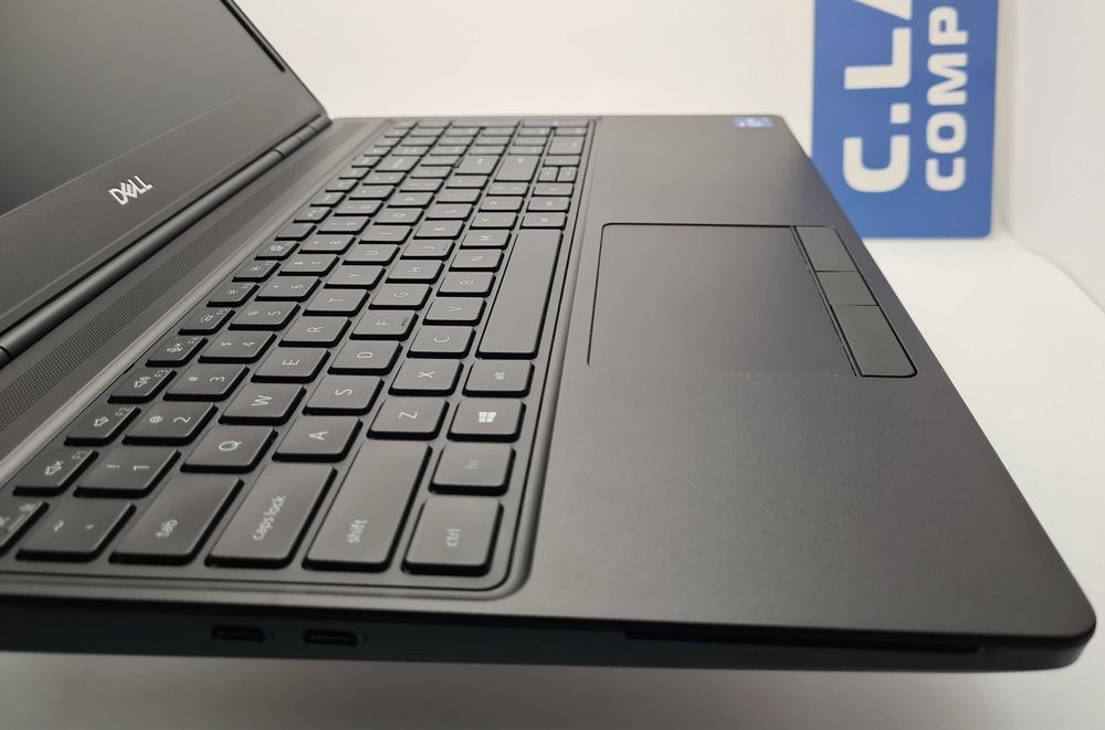 Dell Precision 7560 i7 11850H/32GB/1TB SSD/RTX A3000/4K-600n/Подсветка