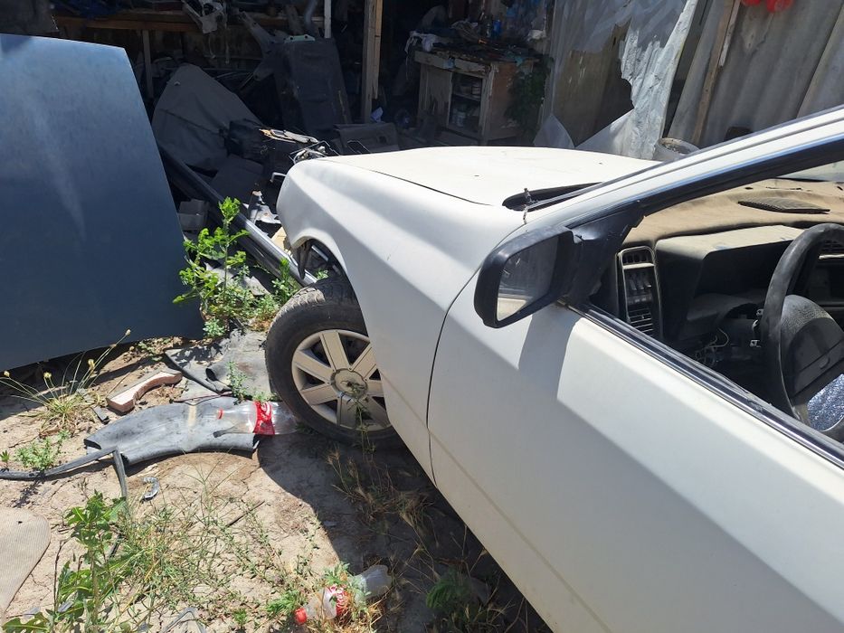 Автозапчасти аксессуары