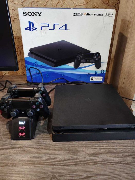 PlayStation 4 Slim