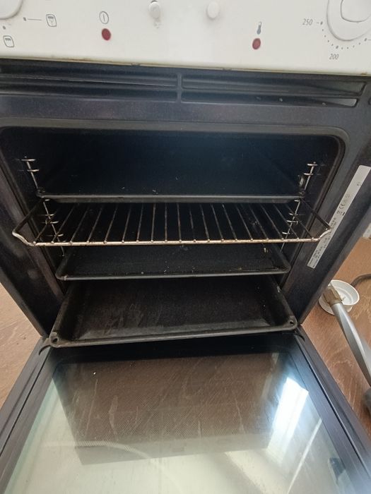 Духовой шкаф Electrolux