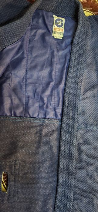 Продам кимано в отличном состоянии