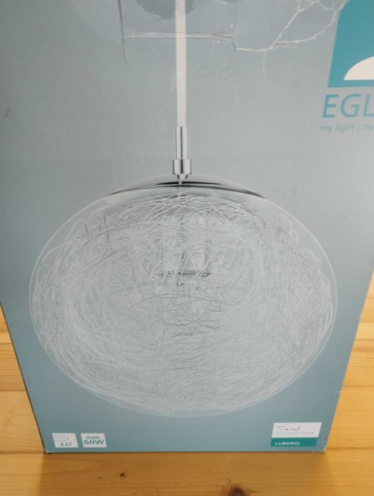 Продавам нова лампа Egloв опаковката Eglo