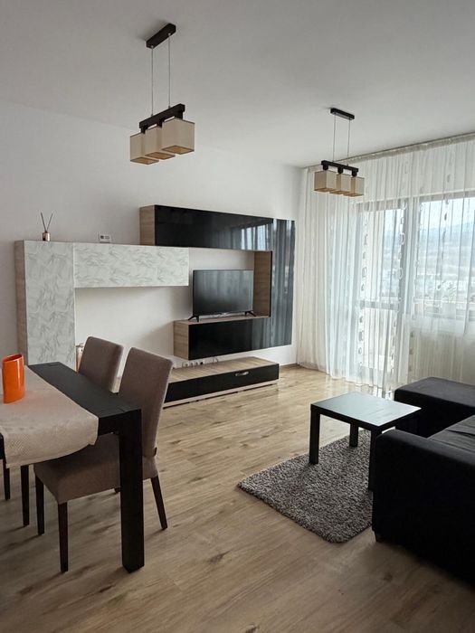 Inchiriez apartament Borhanci cu parcare