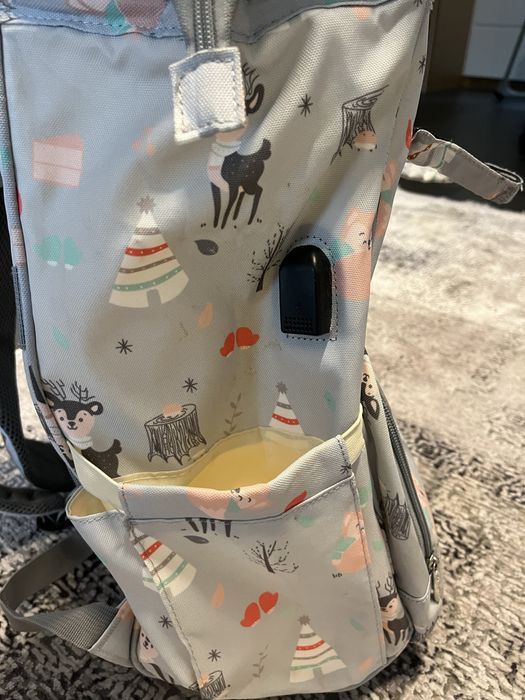 Раница NUBI BEIKOU за бебешки принадлежности, USB вход, еленчета/сива