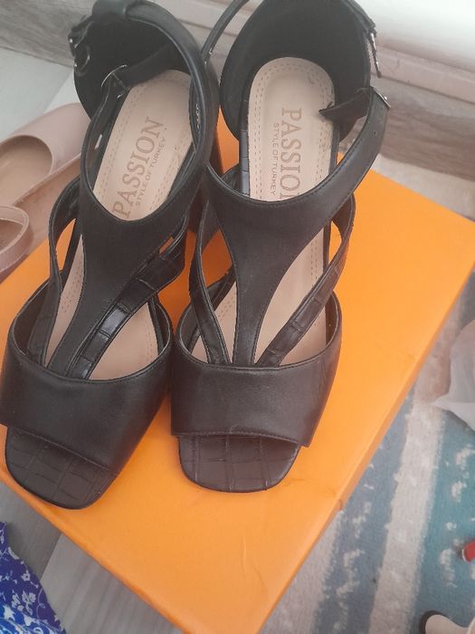 Туфли сатылады арзан бағада