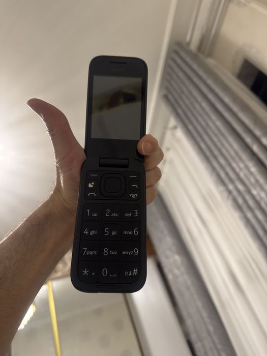 Nokia 2700 Ideal pachti yengi