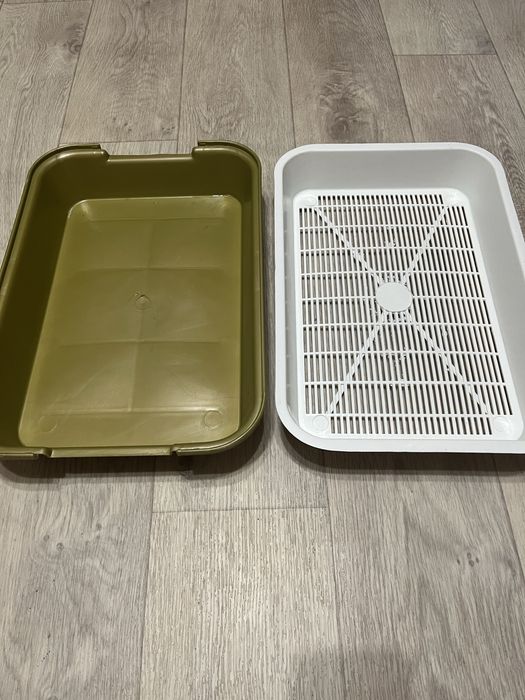 Лоток и миска для кошки
