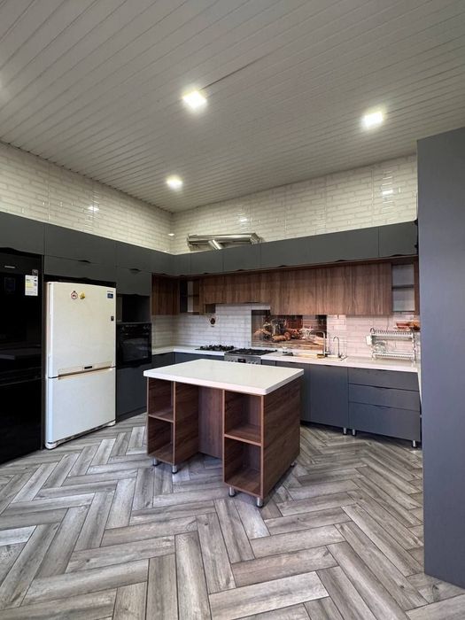 Участка сотилади