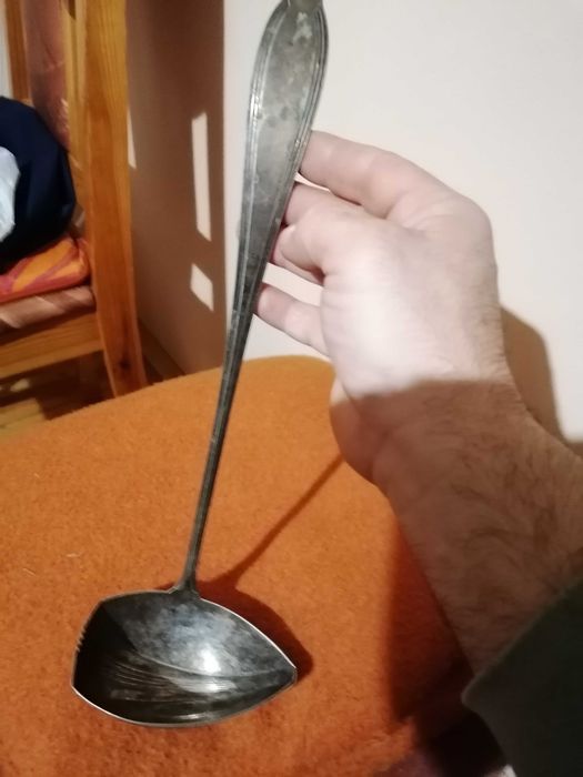 Посребрен черпак