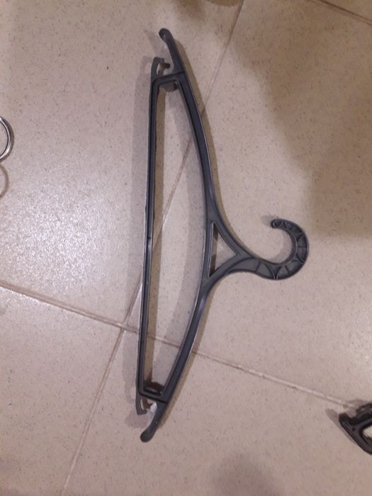 Плечики и прищепки