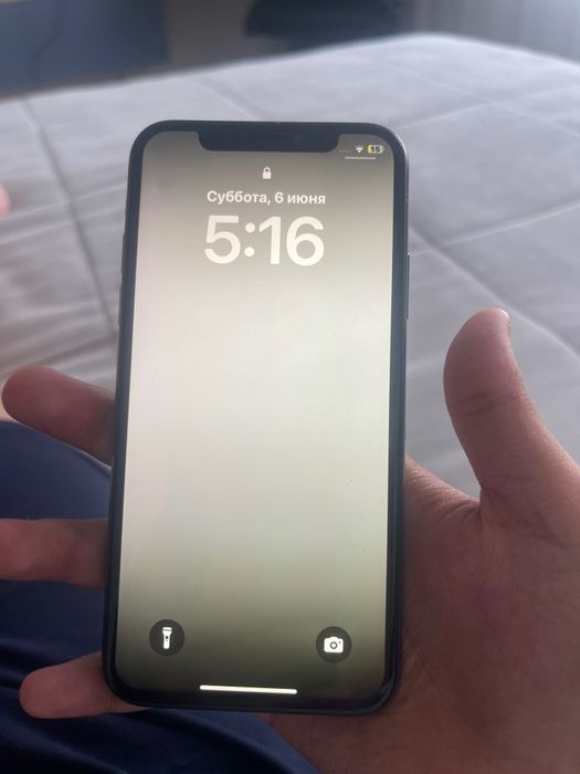 Продам Iphone XS