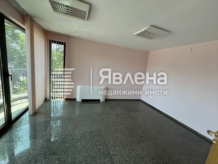 Дава се под наем Офис в София, Кръстова вада - 220 кв.м за 2640 € - Снимка #3