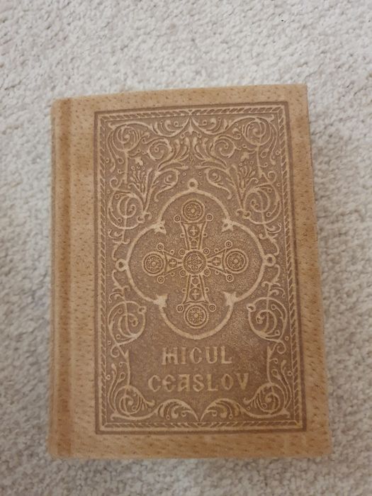 Micul ceaslov în coperţi din piele naturala