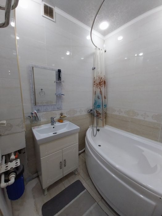 Продаётся 2 комн. Кв. 5 этаже 6 этажном доме по ул.Досназарова