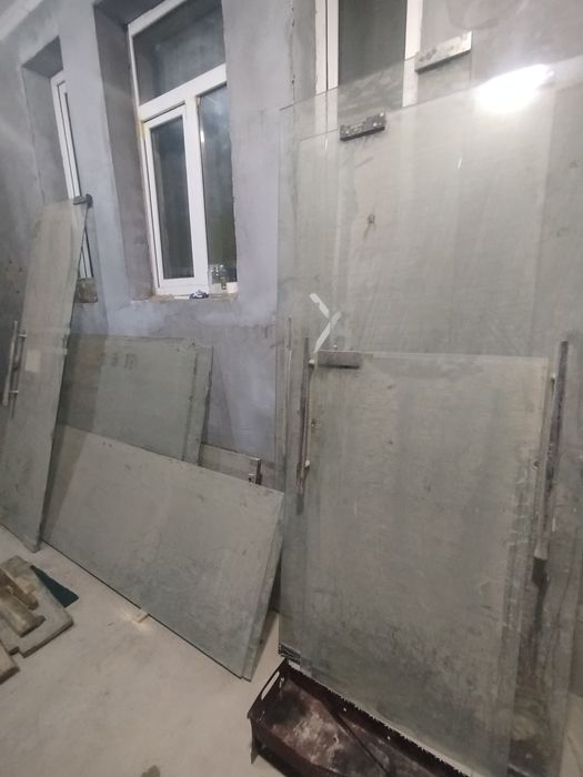 Каленные стекло б/у