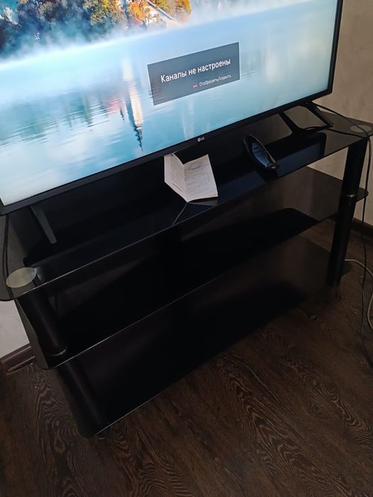 Продается телевизор LG+тумба