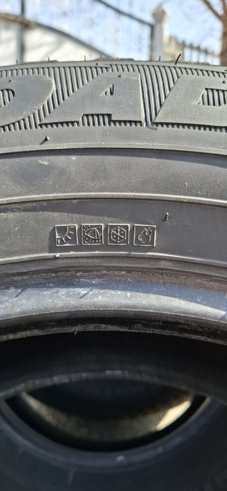 Шины всесезонные б/у 265/ 60/ 18