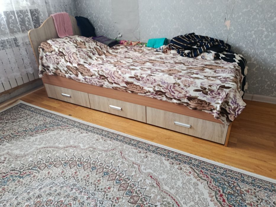 Продается кровать в хорошем состоянии