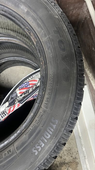 Зимние шины 215/60/R16 японские