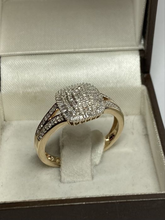Inel aur .cu diamante 0.60ct