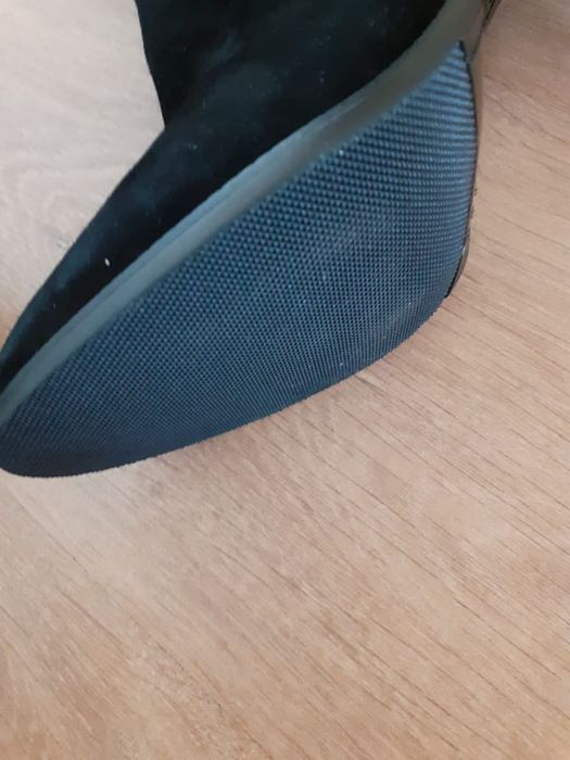 Женские  новые замшевые сапоги