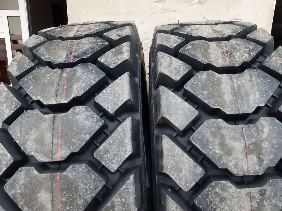 Anvelope noi indutriale de buldo fata 12.5/80-18 Profil robust 14PLY