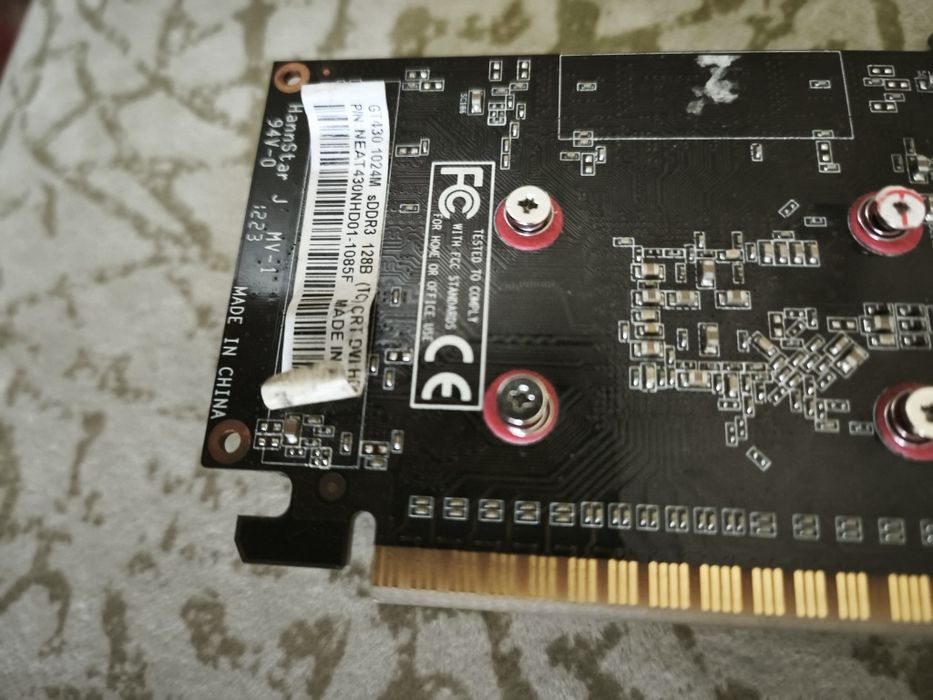 Процессор Core i3, видеокарта 1ГБ, память 1+2ГБ, кулер