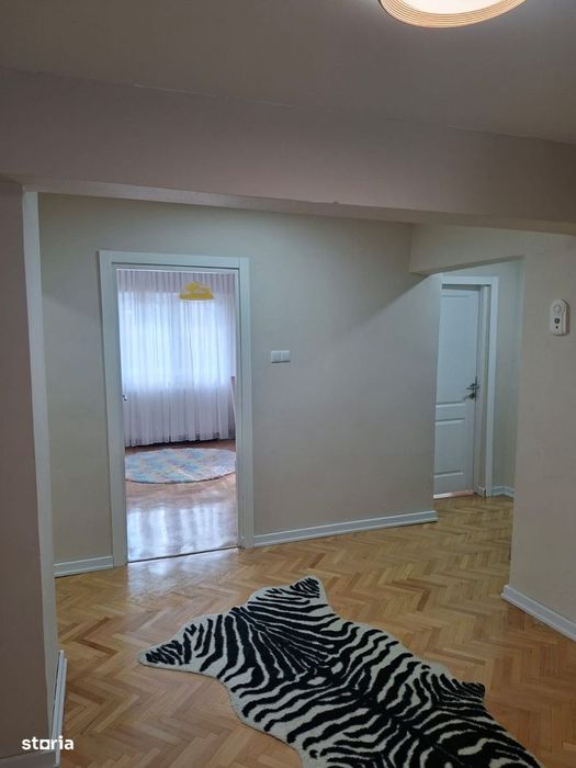 Apartament 4 camere 95 mp Central bloc anvelopat, finisat, mobilat
