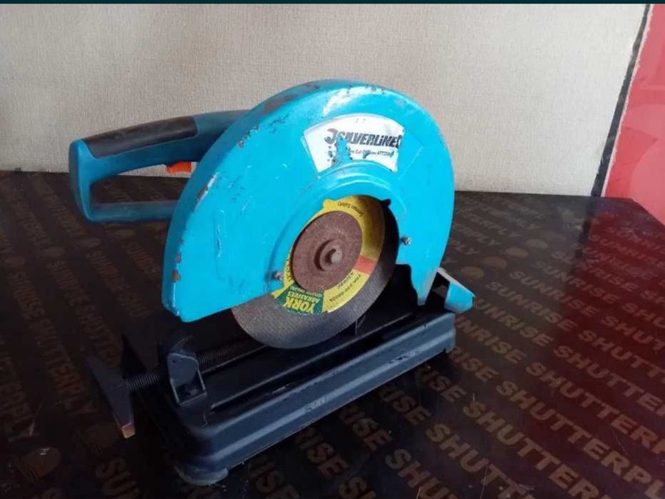 Пендула за метал, настолен циркуляр 220 волта перфектен