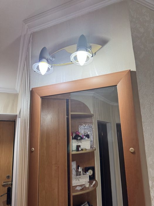 Светильник настенные